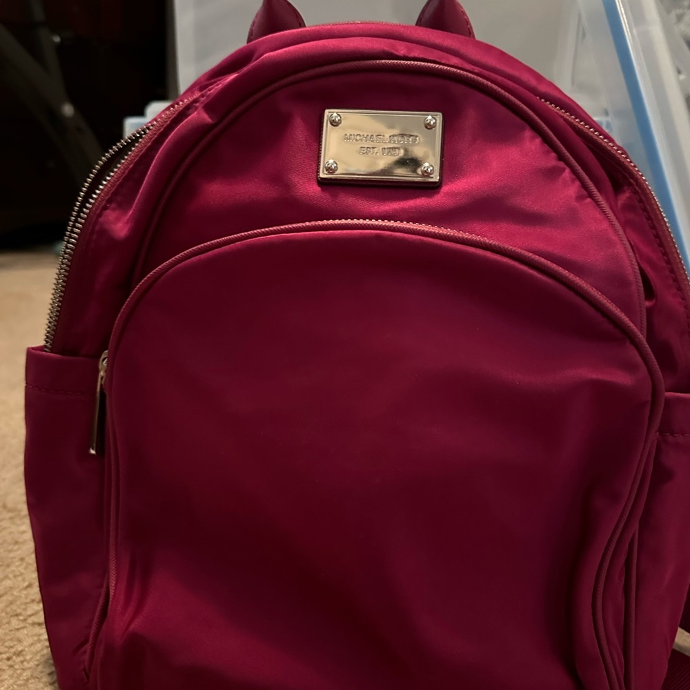 MK backpack Fuchsia color